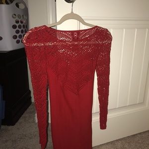 BEBE-RED-Small